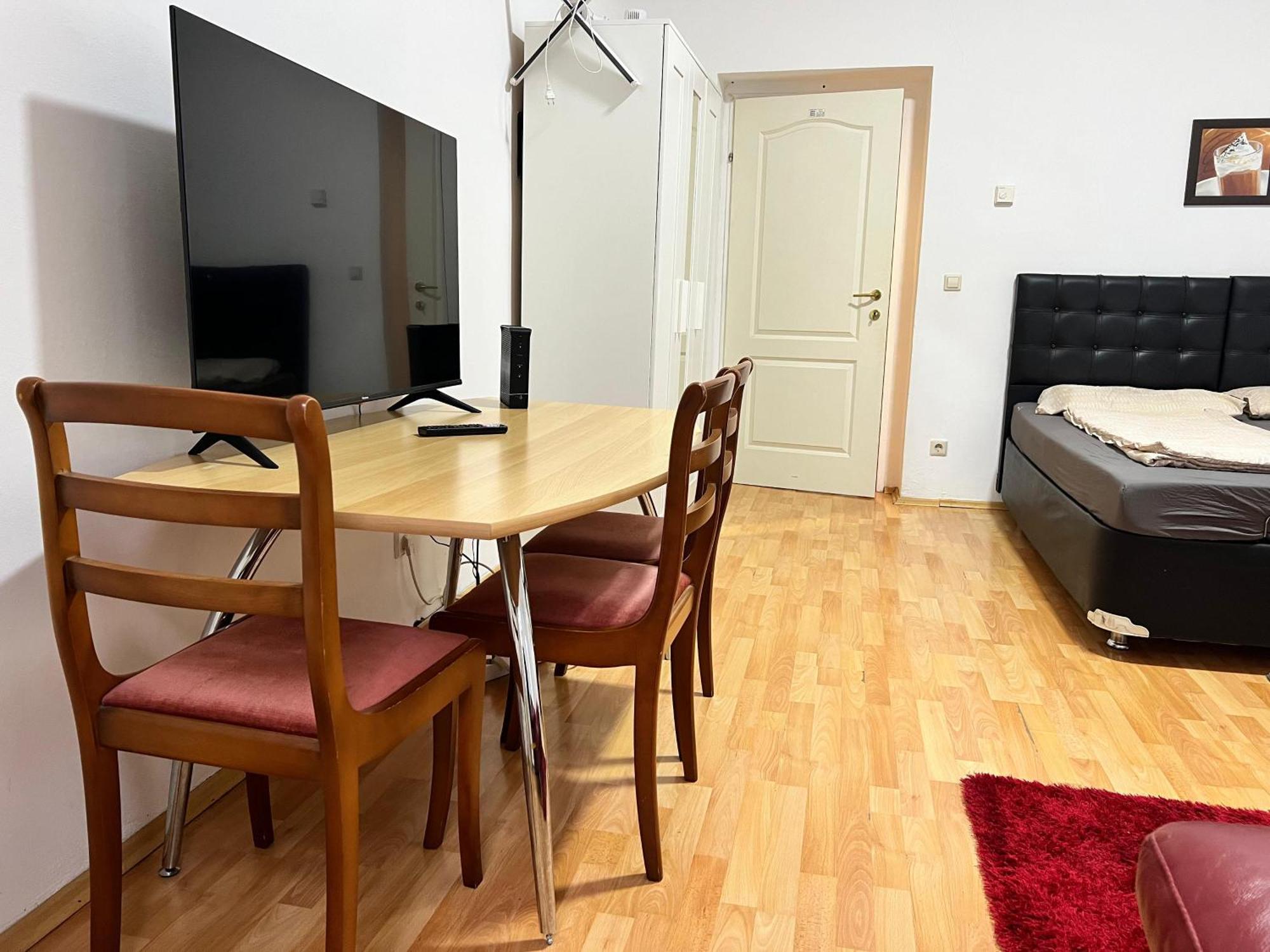 Cozy 2br Apt- Near Danube River Apartament Viena